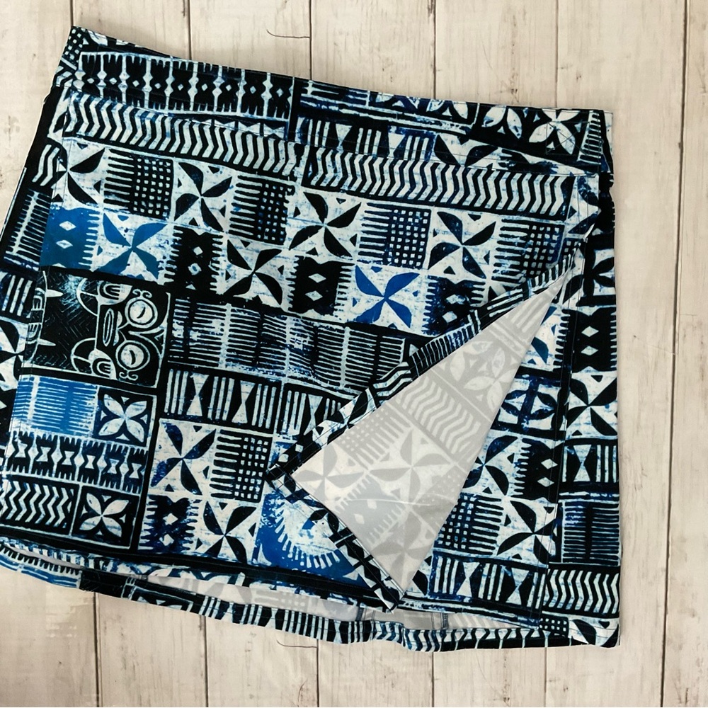 Ripskirt Hawaii Blue and Black Patterned adjustable wrap Skirt, swim I er up, M
